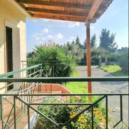 Yucca House Holiday home *