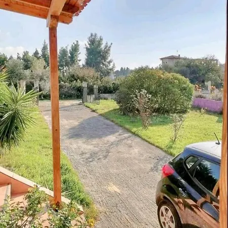 Holiday home Yucca House Elani